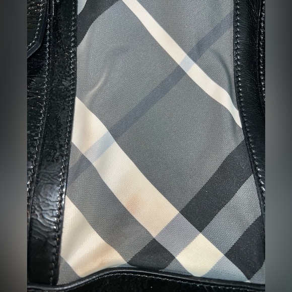 BURBERRY Beat Check Patent Leather and Nylon Victoria Medium Tote - Picture 10 of 12